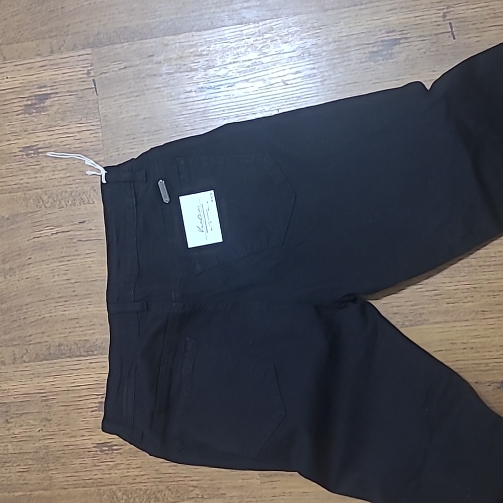 Black Kancan 9/28 - Picture 6 of 8
